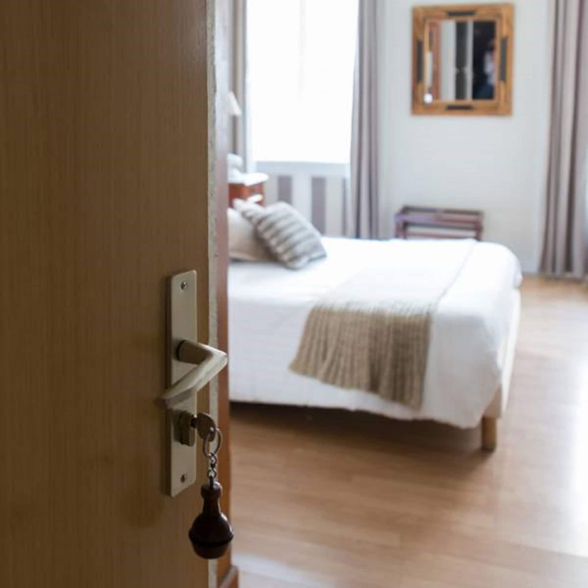The Originals Boutique, Hotel De La Balance, モンベリアル エクステリア 写真