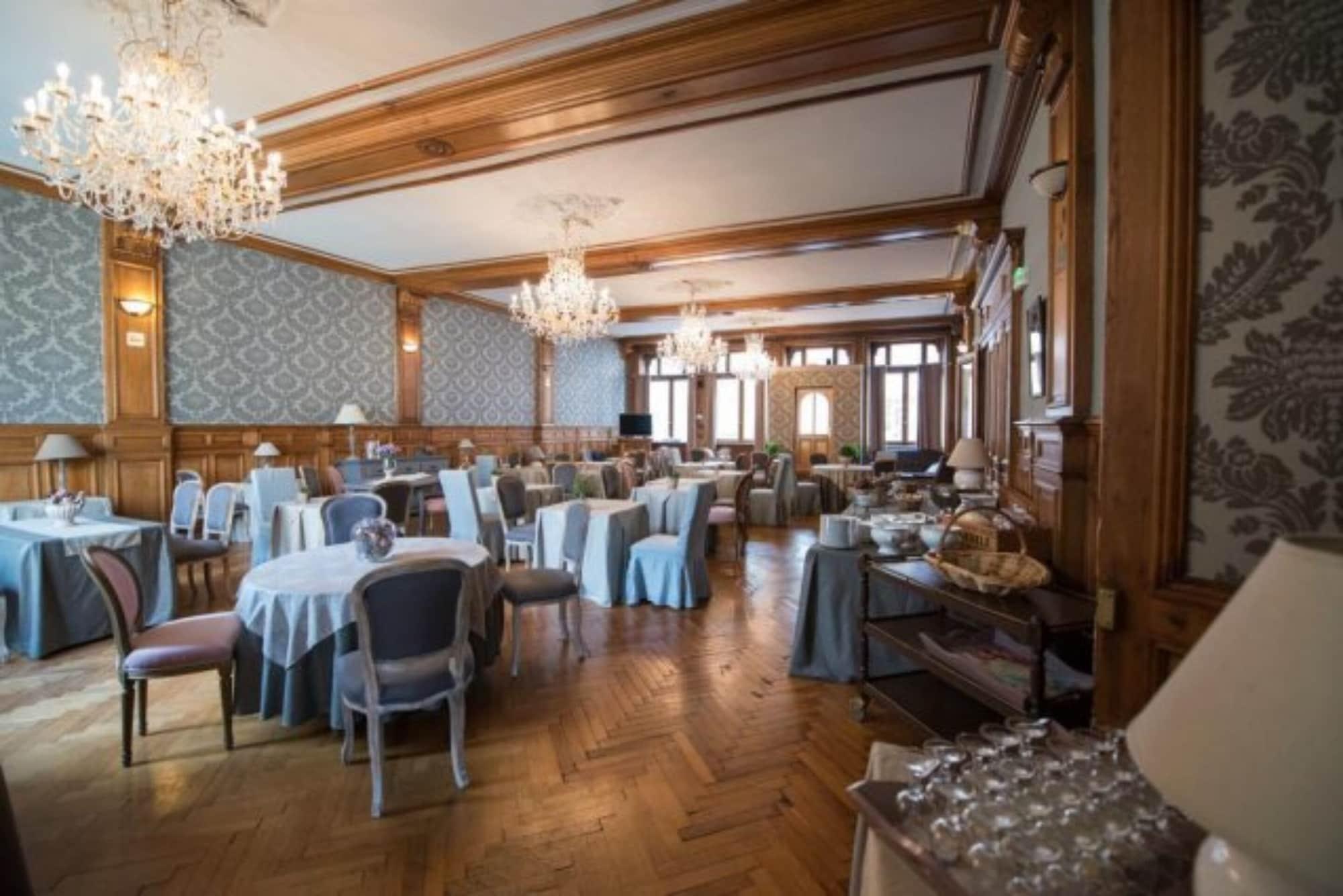 The Originals Boutique, Hotel De La Balance, モンベリアル エクステリア 写真