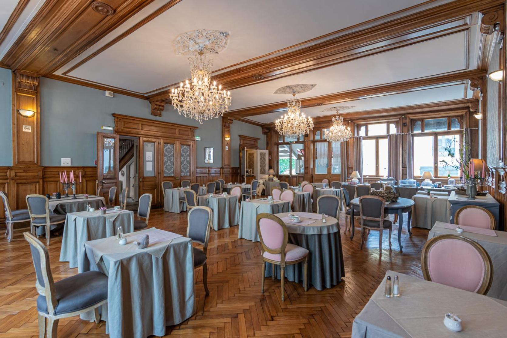The Originals Boutique, Hotel De La Balance, モンベリアル エクステリア 写真