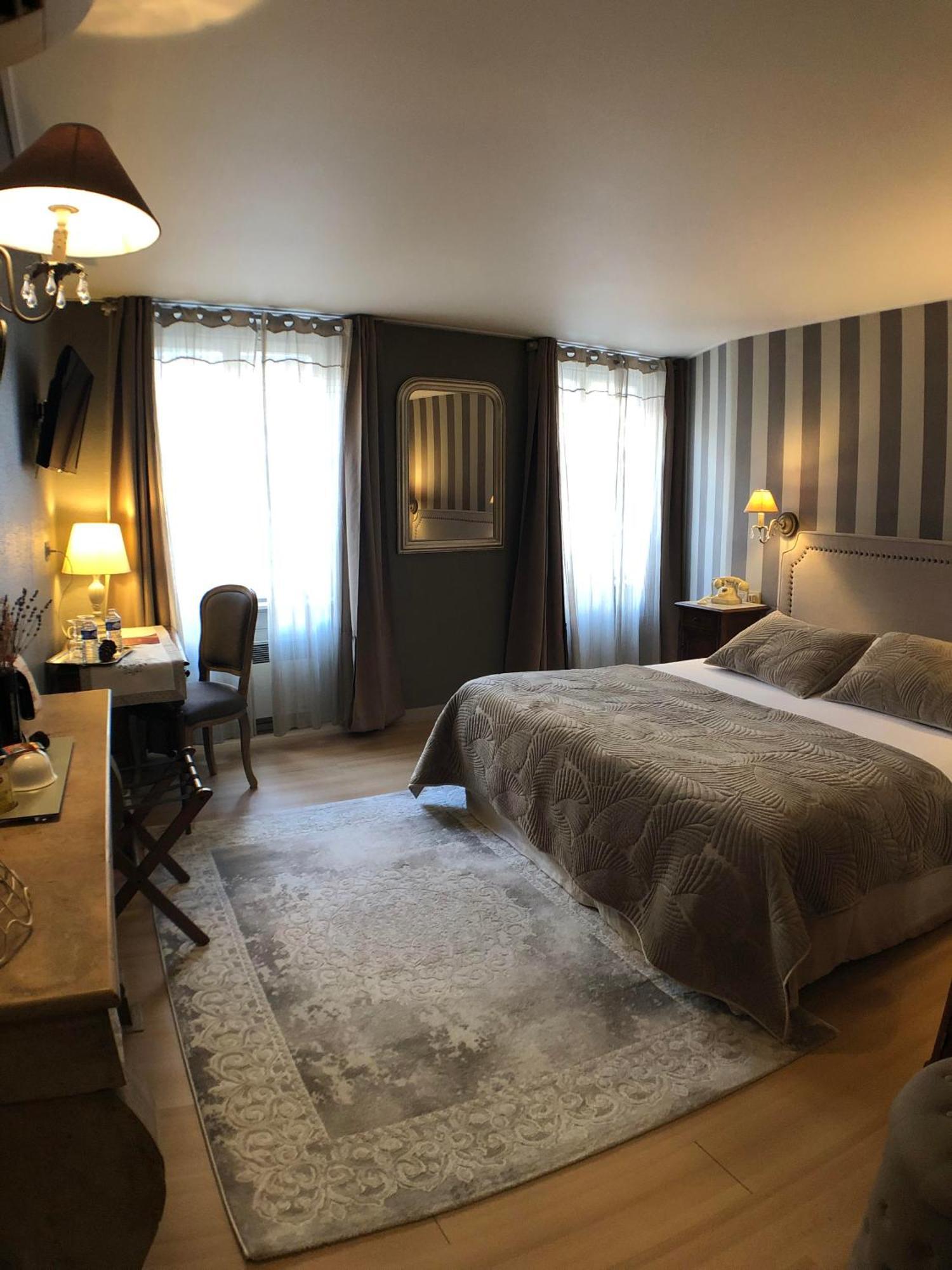 The Originals Boutique, Hotel De La Balance, モンベリアル エクステリア 写真