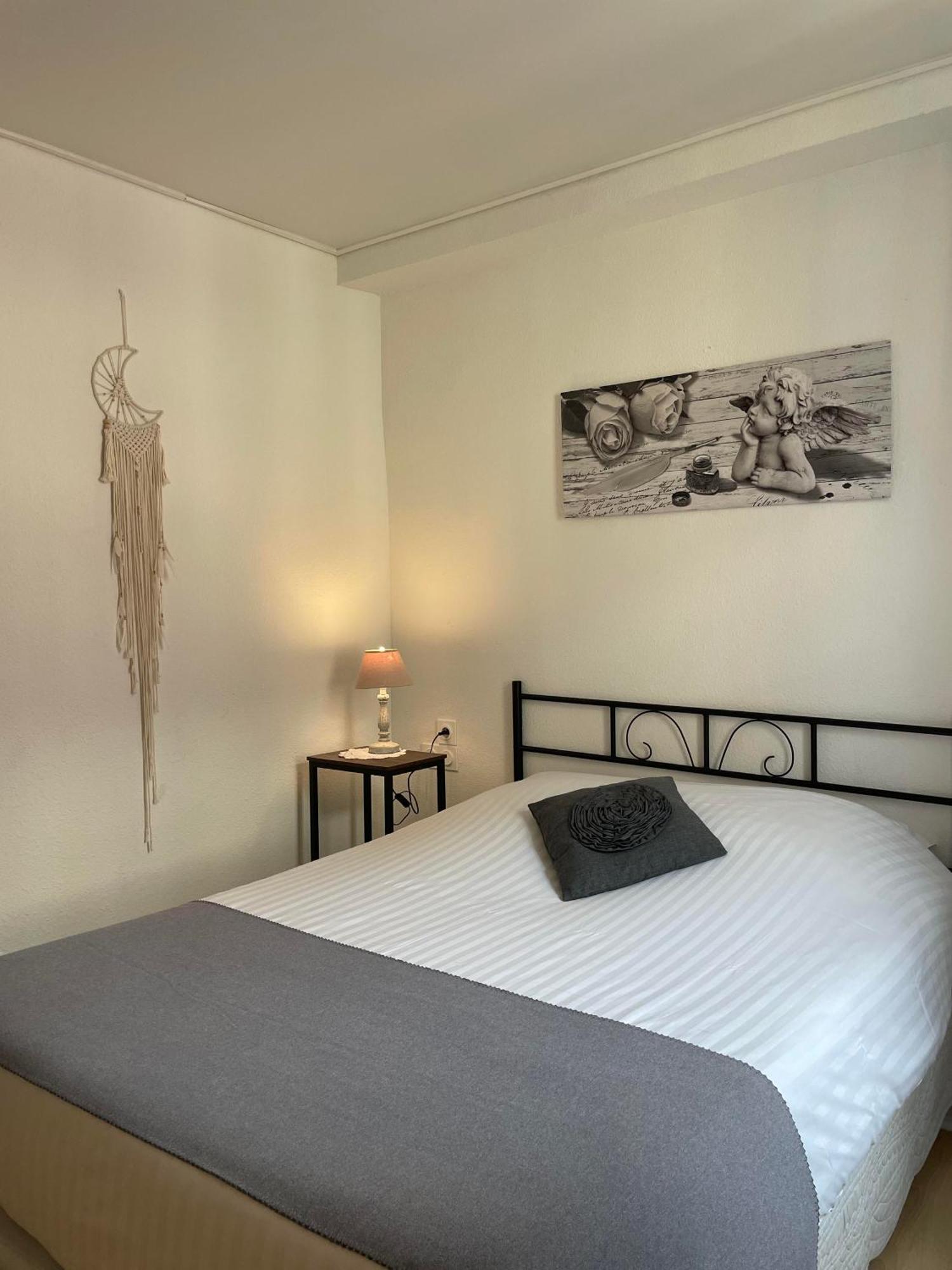 The Originals Boutique, Hotel De La Balance, モンベリアル エクステリア 写真