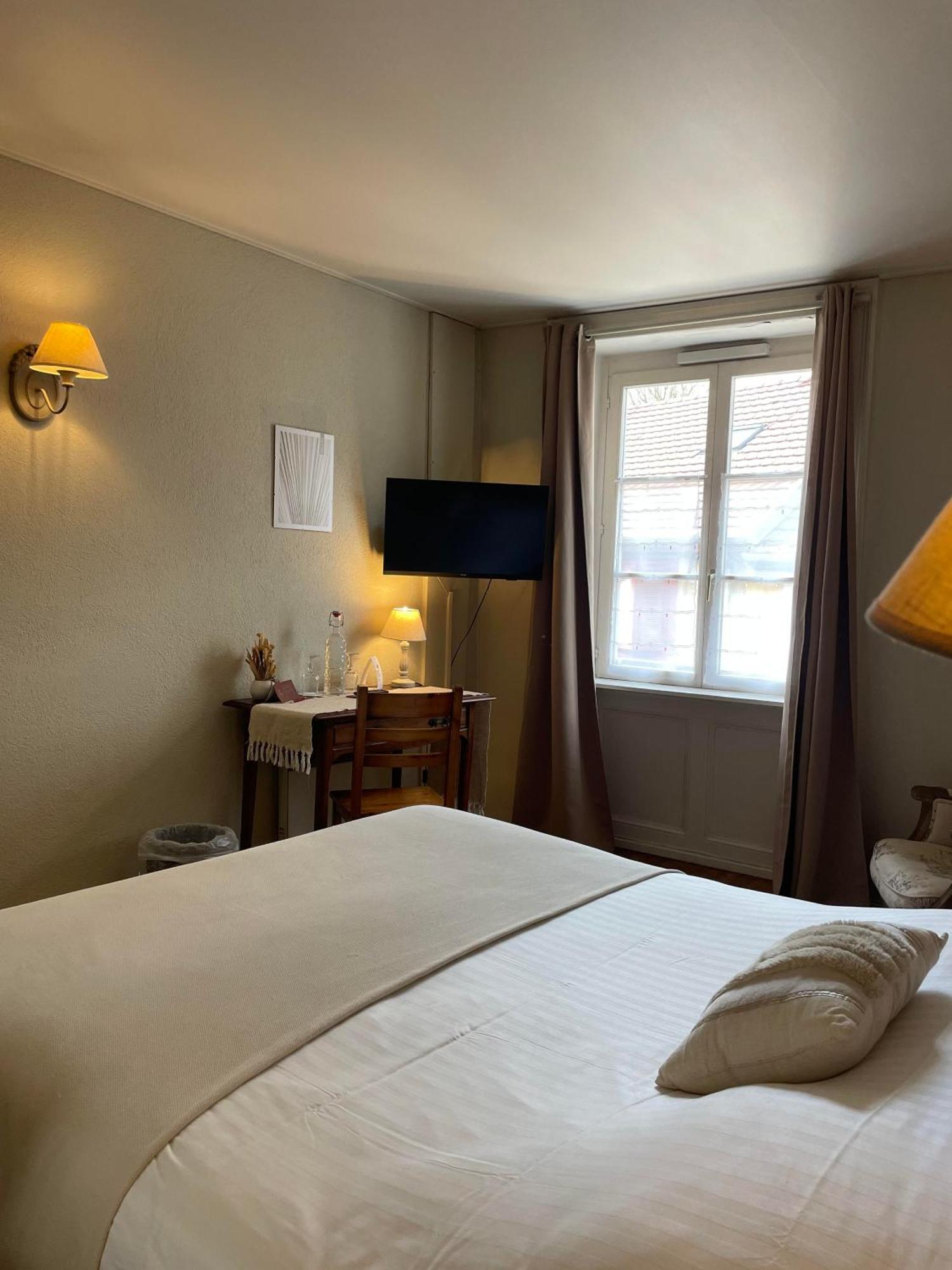 The Originals Boutique, Hotel De La Balance, モンベリアル エクステリア 写真